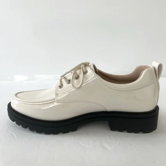 Journee Collection Women Zina Oxford Lace-Up Lug Sole Loafer Shoes Size 6 NIB - Picture 8 of 11